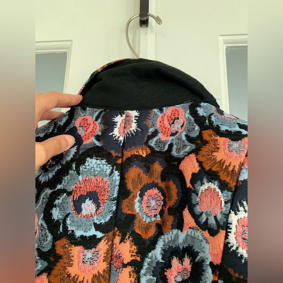 Theory Equestrian blazer in floral jacquard - Picture 13 of 15